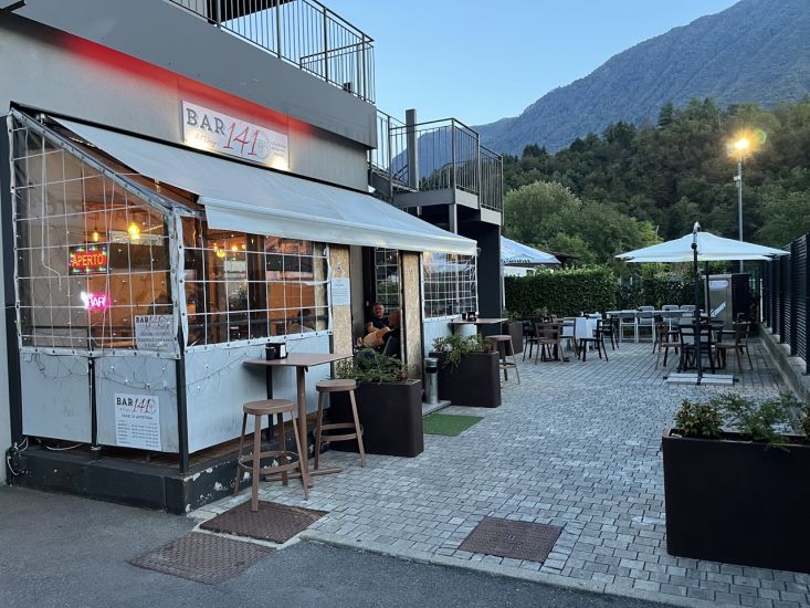 Bar 141