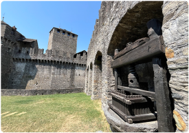 Castle-di-montebelle-press