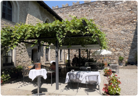 Castle-di-sasso-corbarro-restaurant