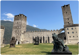 Castle-grande-view4